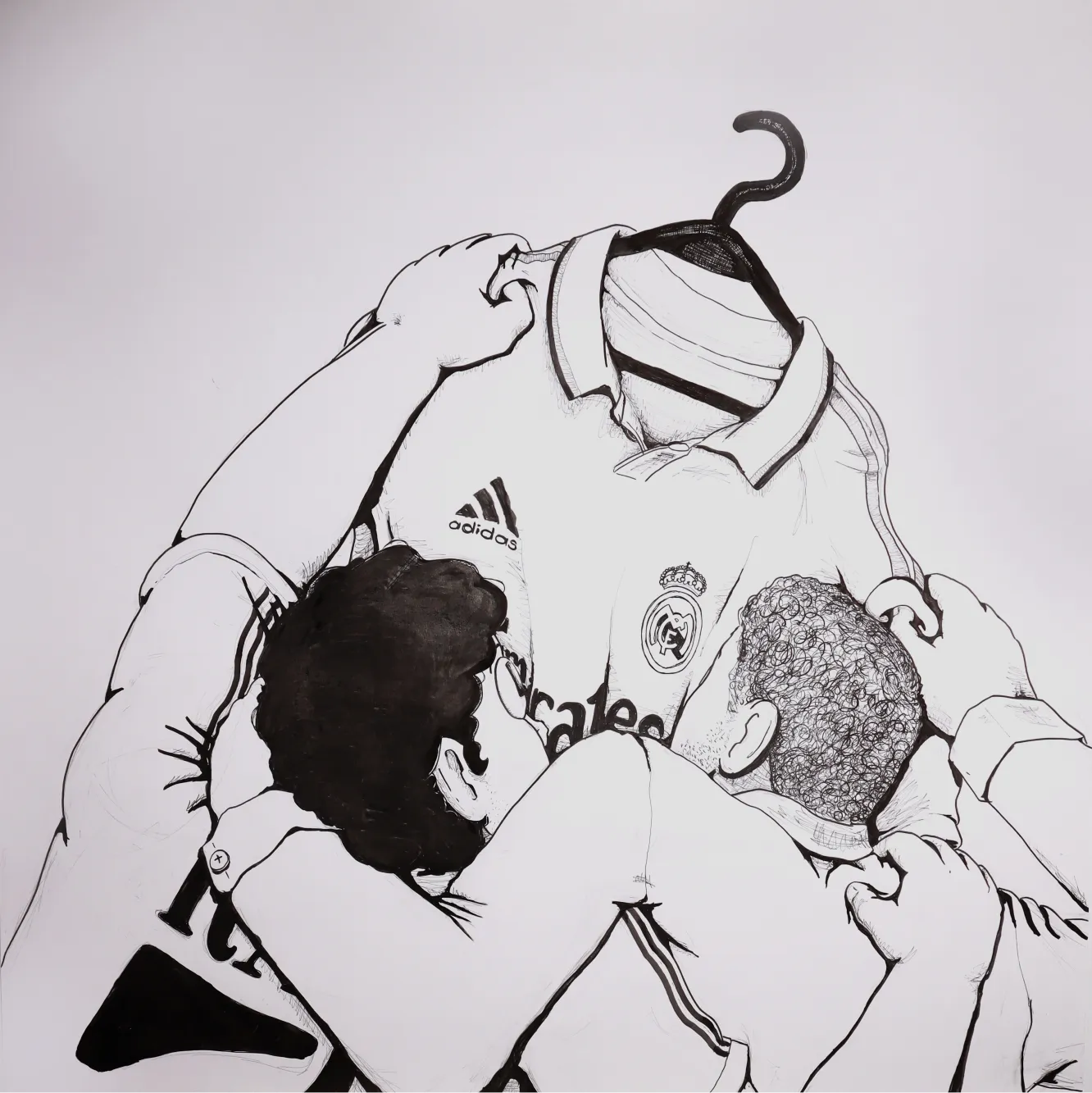 'Padres e hijos' ink drawing: two figures hug and hold up a football jersey on a coathanger